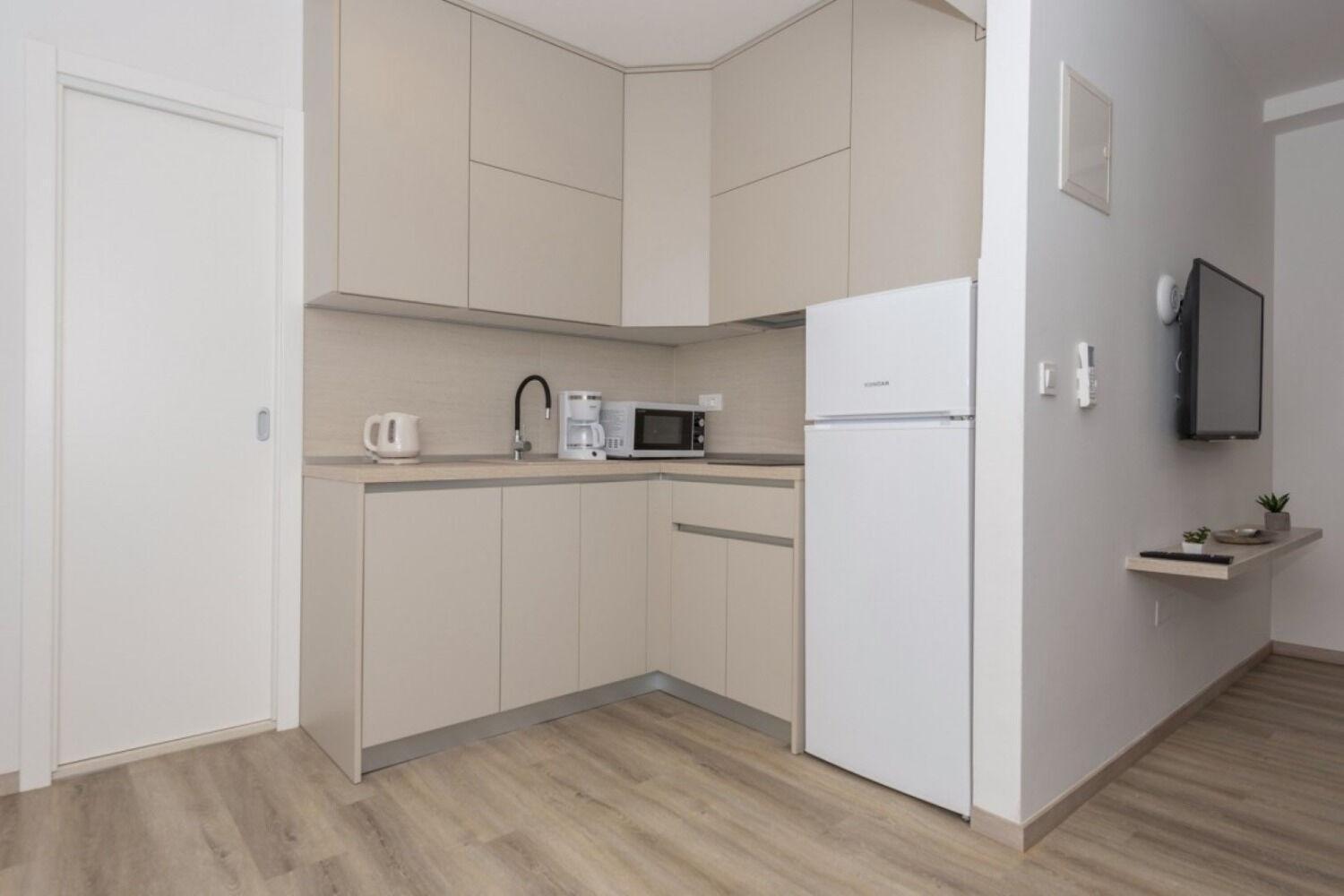 Apartments Mari - 40M From The Beach Makarska Exterior photo