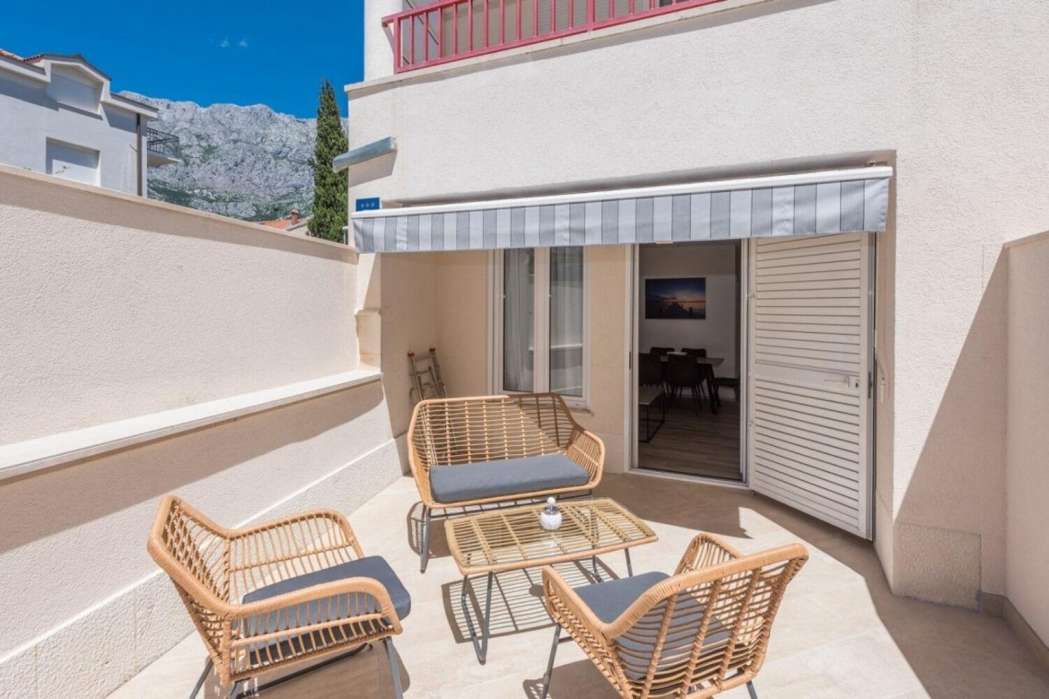 Apartments Mari - 40M From The Beach Makarska Exterior photo